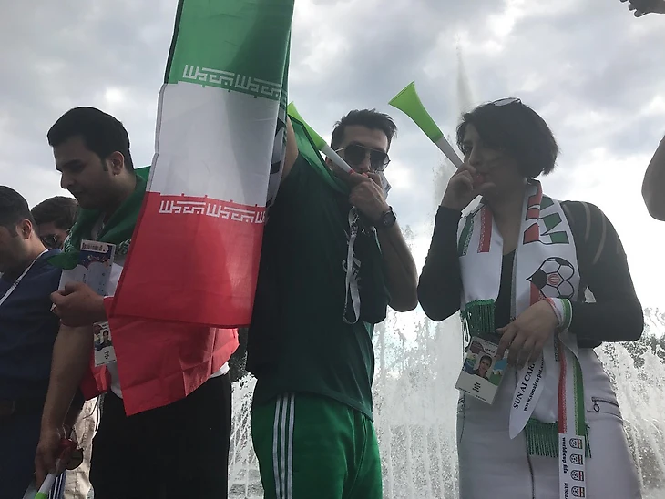 Иранцы с вувузелами