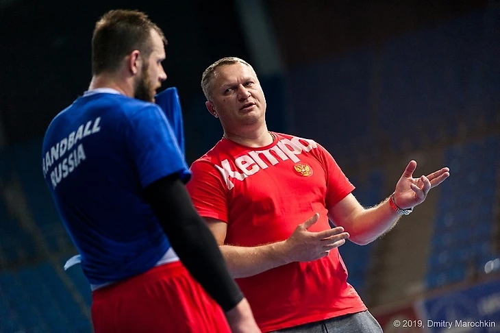 Эдуард Кокшаров: "Что, я враг себе? Если бы были левши-полусредние, с удовольствием вызвал бы", изображение №1