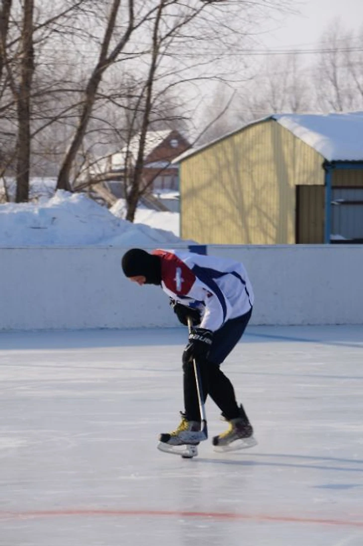 Хоккейная площадка в посёлке Урал (Кармаскалинский район)