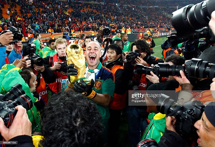 Netherlands v Spain - 2010 FIFA World Cup Final : News Photo