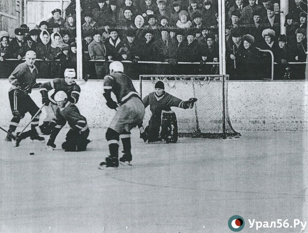 Первые «звезды» орского хоккея: Виктор Юдин, Роберт Мурдускин, Николай Иванов