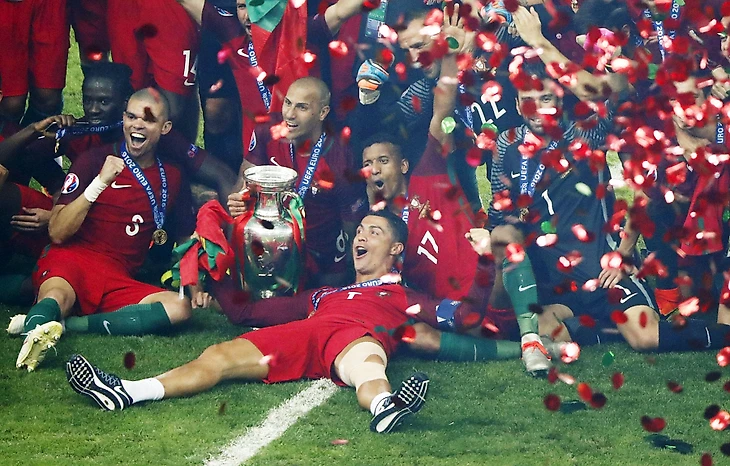 Сборная Португалии - чемпионы Европы!