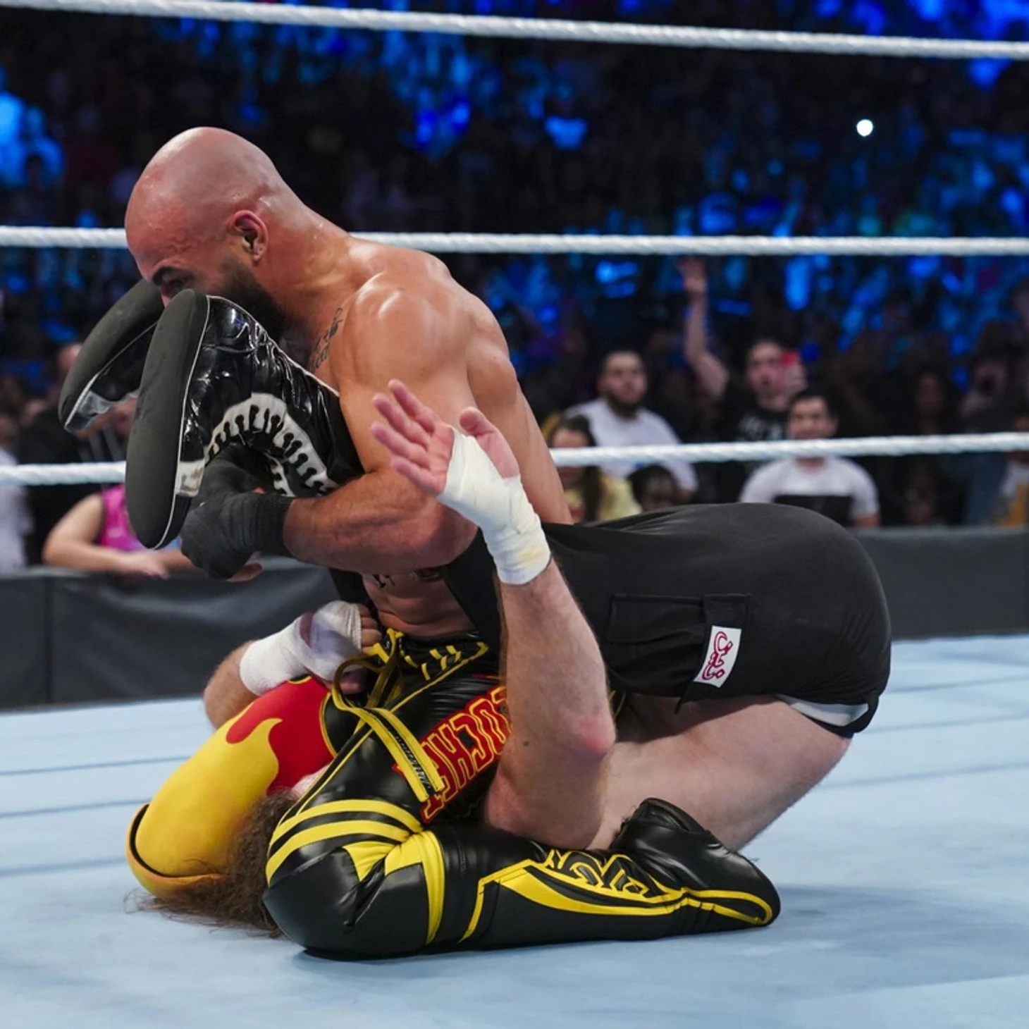 Обзор WWE Friday Night SmackDown 04.03.2022, изображение №1