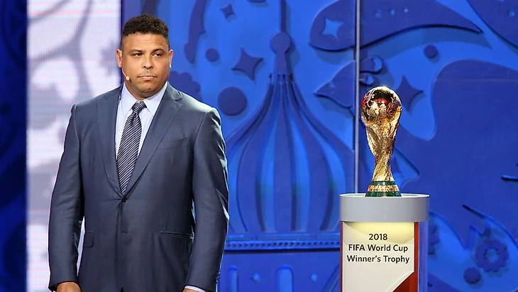 Картинки по запросу роналдо зубастик 2016