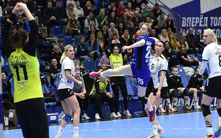 Чемпионат России. Нет проклятья в Тольятти. Рачительные гостьи из Ростова разорвали "ладушек", изображение №2