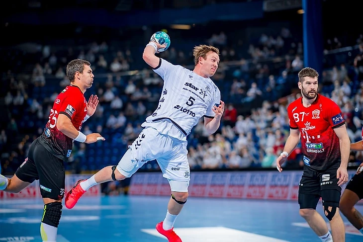 Лига чемпионов. Всем карантинам назло. "Веспрем" укротил Сагосена. "Мотор" завелся в Целе, изображение №3