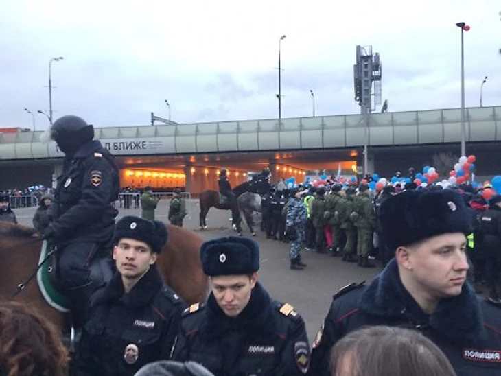 Проход к метро