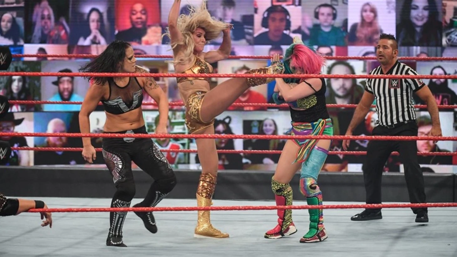 Обзор WWE Monday Night RAW 22.02.2021, изображение №16