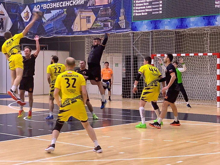 Кубок России. "Медведи" привезли команду Суперлиги в Ярославль. И даже попробовали навязать борьбу, изображение №2