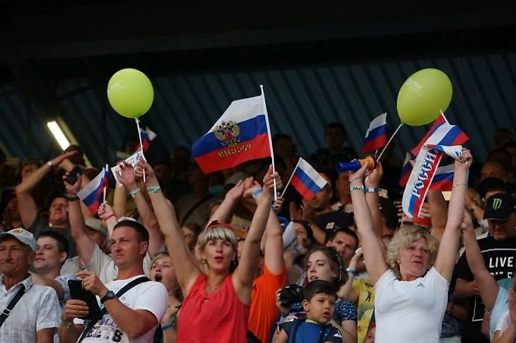 Болельщики на финале чемпионата Европы по мотоболу