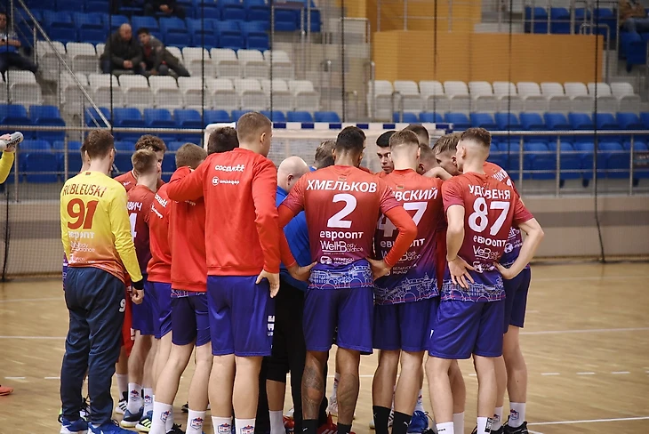 Беларусь. СКА несёт свой Брест. Минчане уверенно вели игру, но позволили мешковцам спастись, изображение №3