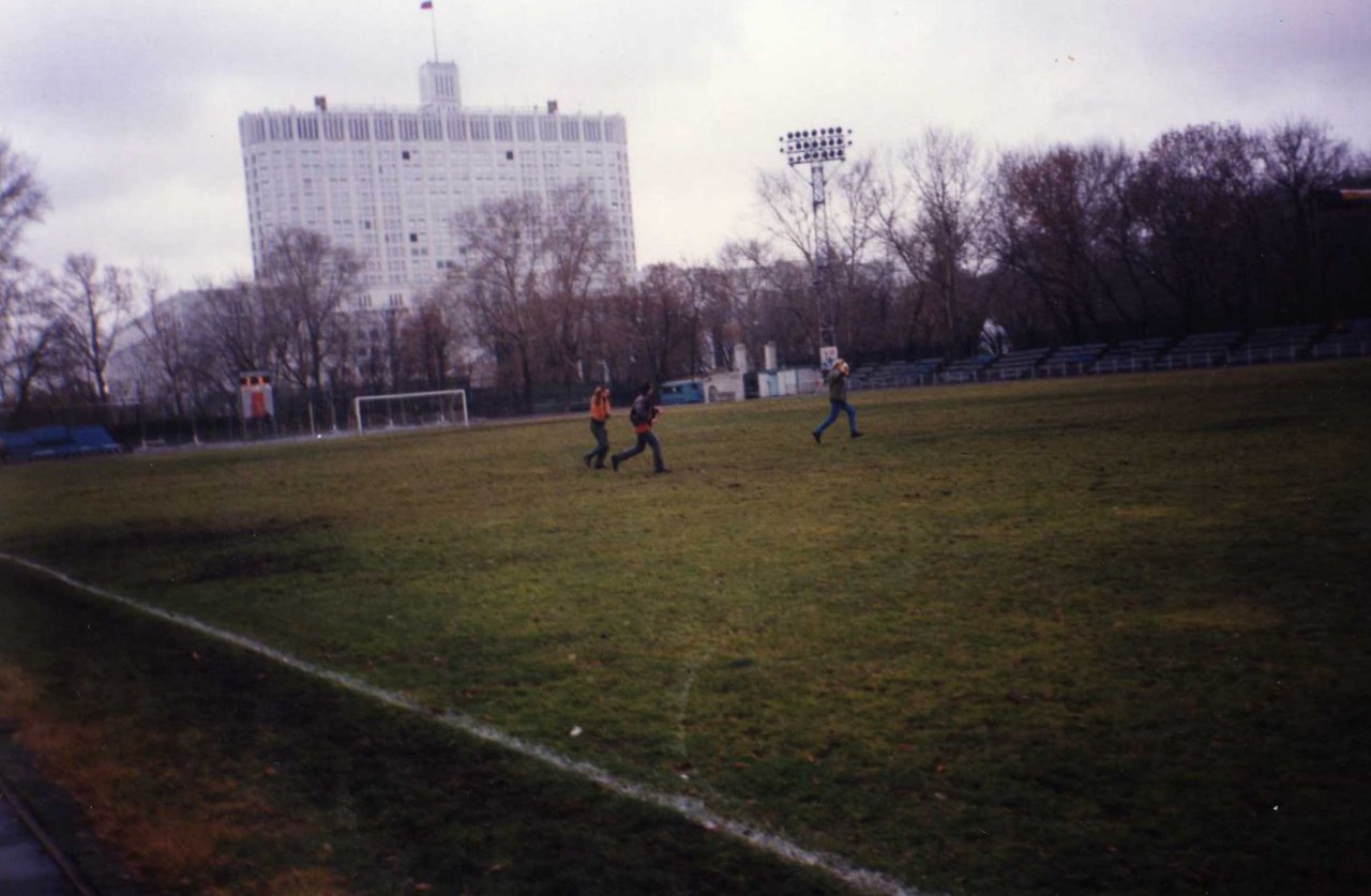Асмарал в 1997 году. Снова крайне убого, однако клуб еще жив