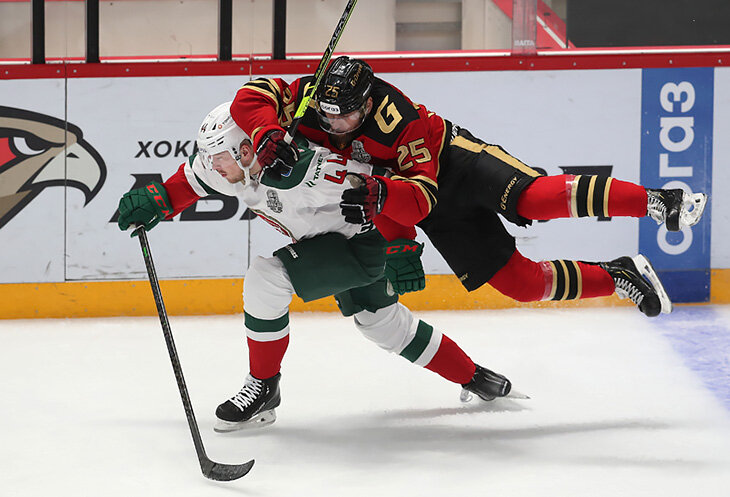 «Авангард» тащит вперед идеальная защита. Похоже, Хартли понял, что работает в наших условиях