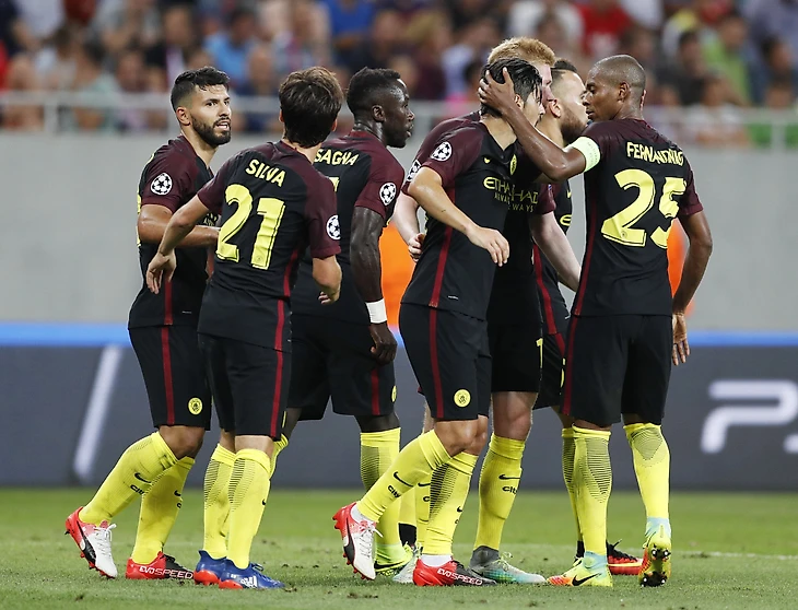 Серхио Агуэро оформляет хет-трик, не забив 2 пенальти в матче-избиении Стяуа Манчестер Сити