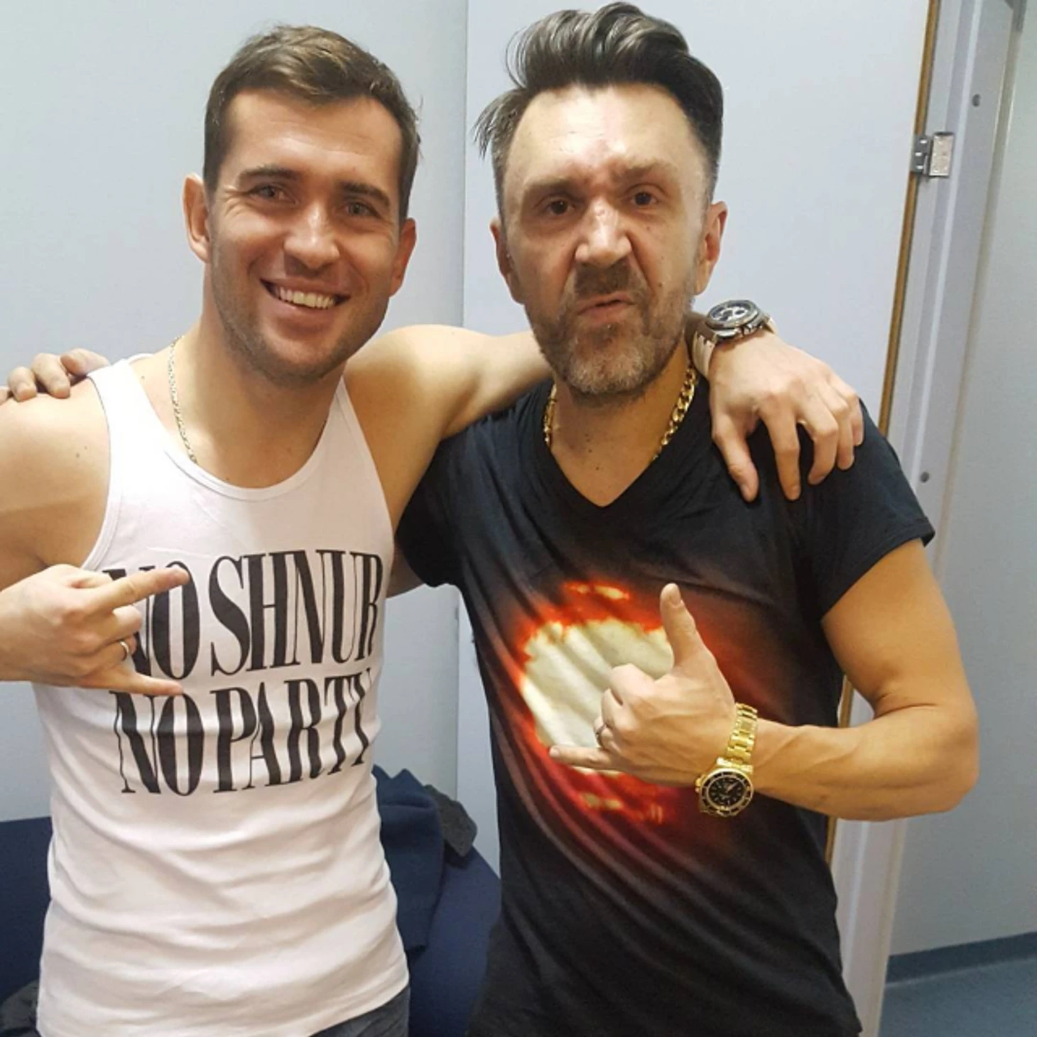 https://photobooth.cdn.sports.ru/preset/post/7/0b/e1a5c0bcb4e838e326cc77066584e.png