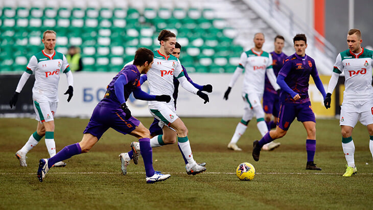 Две удивительные цифры «Локо» в Уфе: 0 замен и 8 желтых при 12 фолах