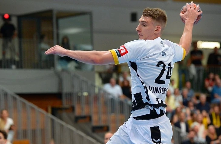 Австрия. Михаил Виноградов: "Обычно в отпуске худею, но сейчас на Кавказе набрал уже килограмма три", изображение №4