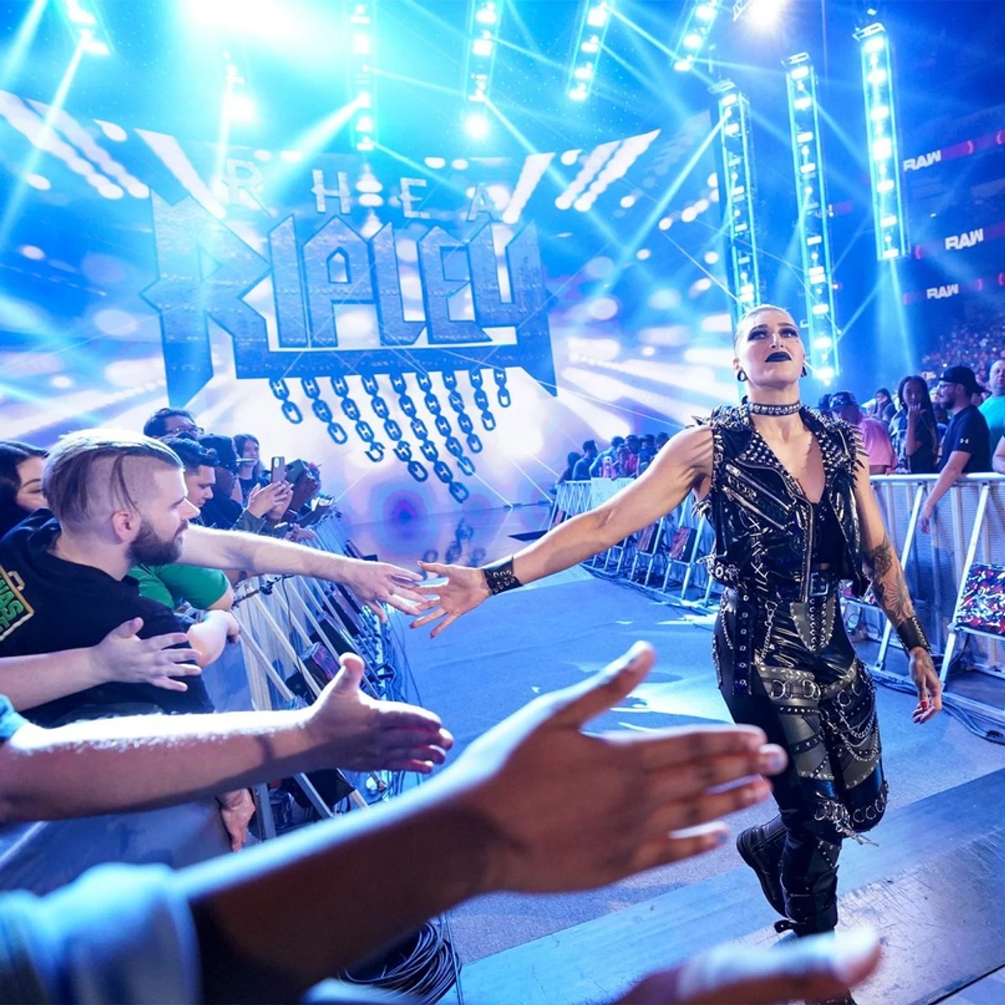 Обзор WWE Monday Night RAW 19.07.2021, изображение №30