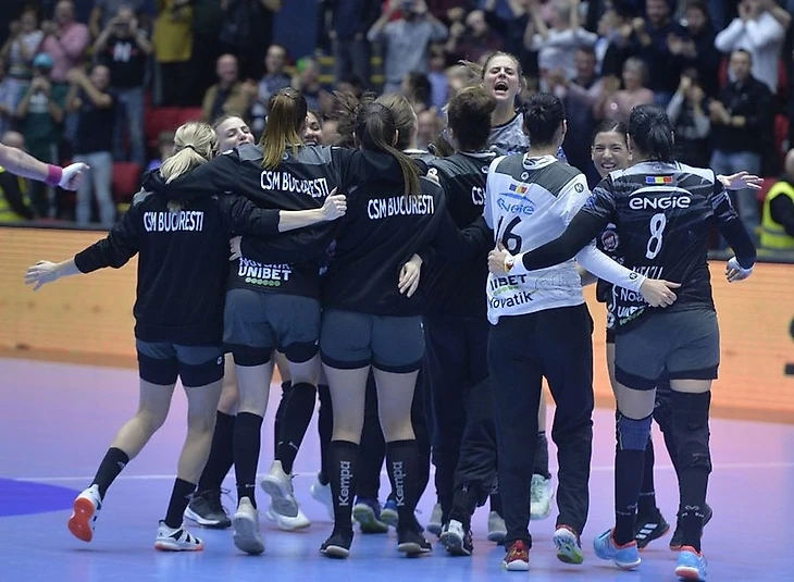 Лига чемпионов. "Мец" остановлен в Бухаресте, а "Эсбьерг" выплыл из тумана, изображение №2