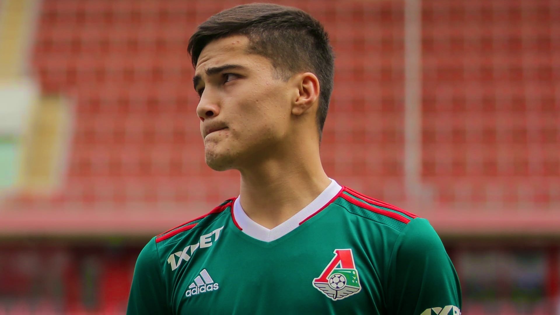 Странный трансфер Жалолиддинова в «Локо»: агент получил больше «Бунедкора», лига Узбекистана считает игрока своим