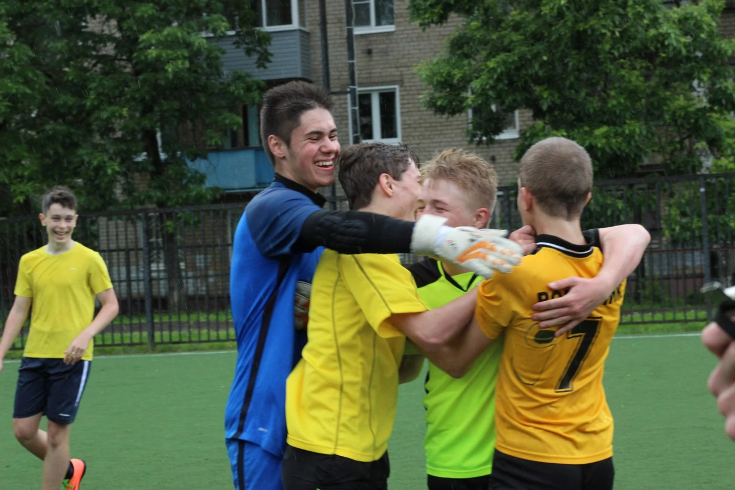 Радость &quout;Факела&quout;