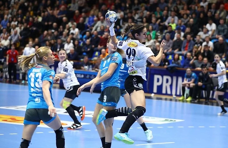 Лига чемпионов. Румынские контрасты рестарта. "Вылча" громит, "Бухарест" громят, изображение №3