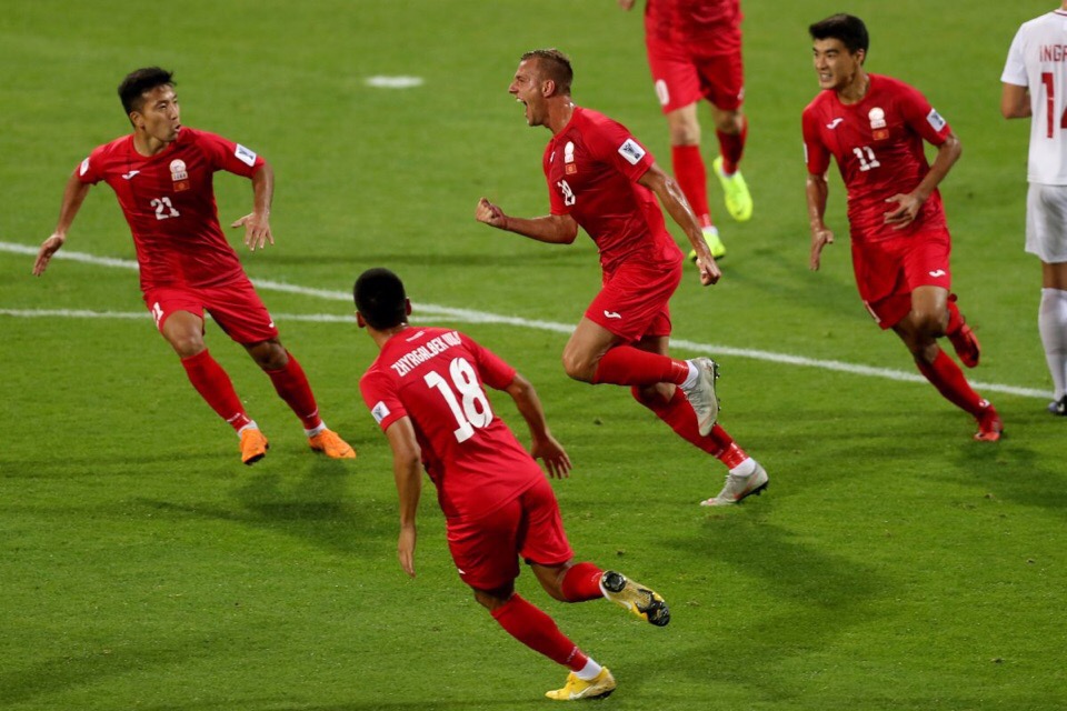 Сборная Кыргызстана по футболу, Сборная ОАЭ по футболу, Сборная Китая по футболу, Кубок Азии