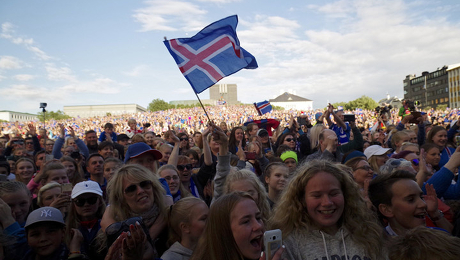 Ларс Лагербек, болельщики, Сборная Исландии по футболу, Евро-2016, фото, Арон Гуннарссон