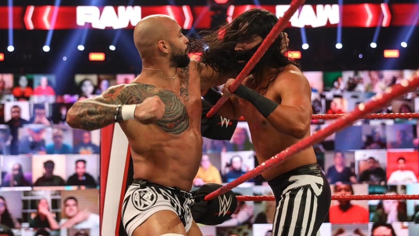 Обзор WWE Monday Night RAW 09.11.2020, изображение №25