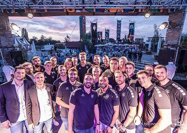 Александр Шкуринский: "Были осложнения, но сейчас все хорошо. Во втором матче с Чеховом должен сыграть", изображение №6