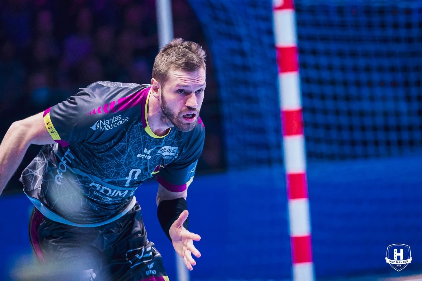 Наши в Европе. Александр Шкуринский: "Сосед по номеру — Овничек. Я и в Бресте с балканцами дружил", изображение №4