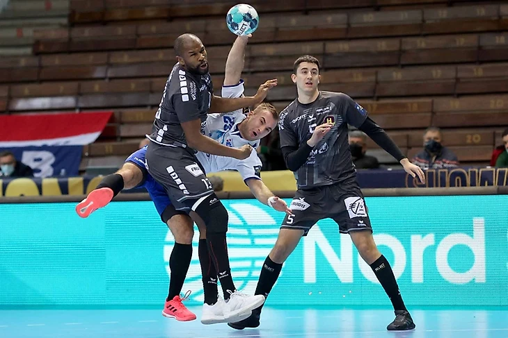 Лига чемпионов. Регламентный зигзаг. Кнуты и пряники от ЕГФ. Кому слаще? Кому больнее?, изображение №3