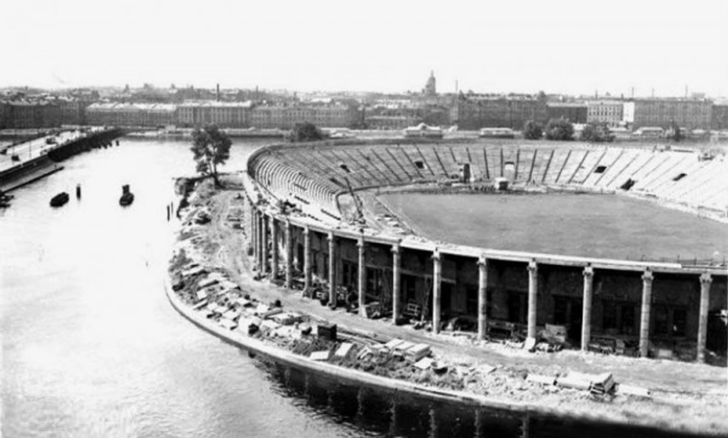 2 1957-1961 Стадион им. Ленина, реконструкция.