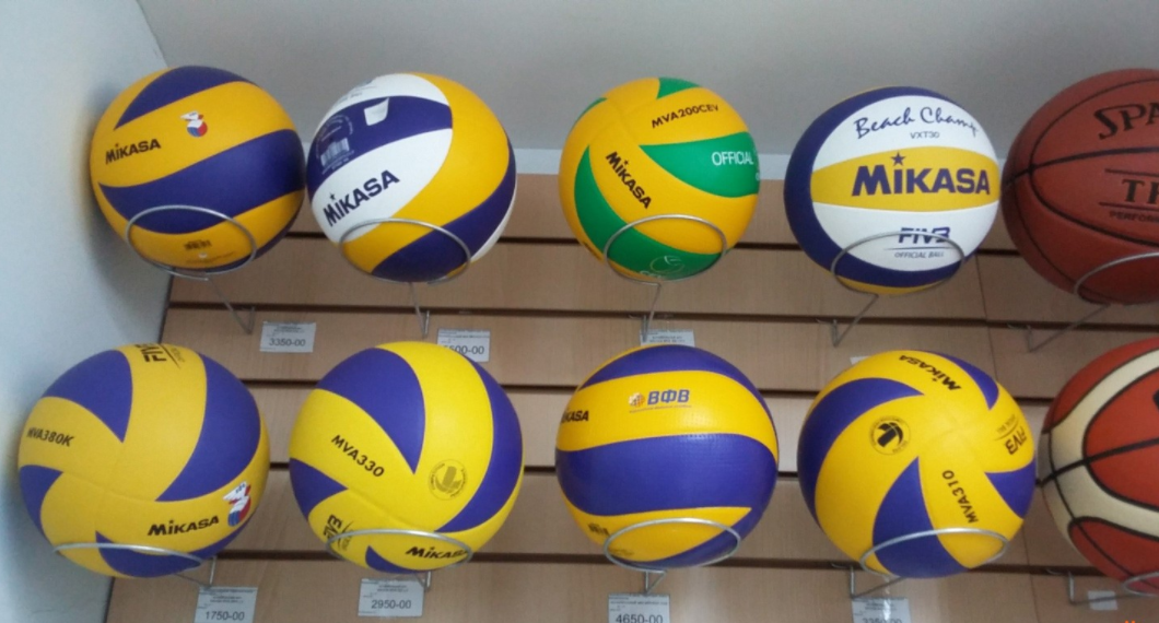 Спортивный волейбольный магазин. Мяч для снежного волейбола Mikasa. Волейбольный мяч Mikasa bv550c. Мяч Микаса волейбольный красно зеленый. Мяч волейбольный wth30120xb.