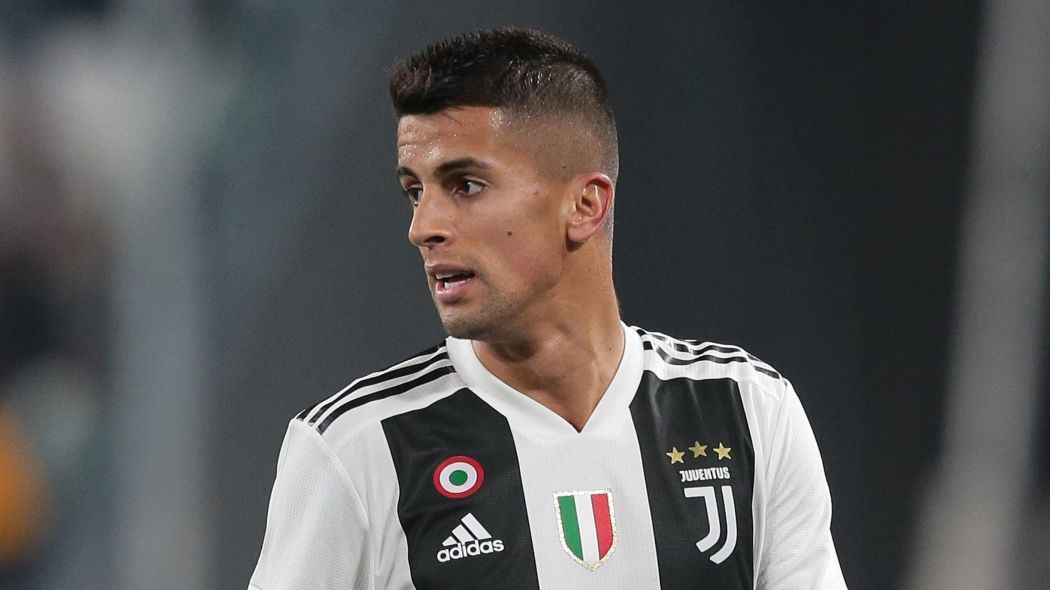 премьер-лига Англия, Ювентус, серия А Италия, Манчестер Сити, Данило, Жоау Канселу