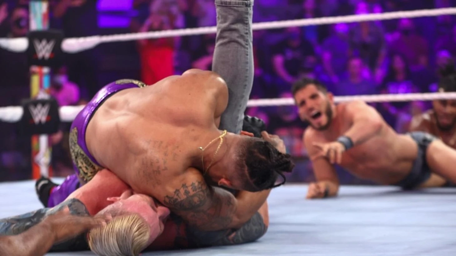 Обзор WWE NXT 2.0 02.11.2021, изображение №17