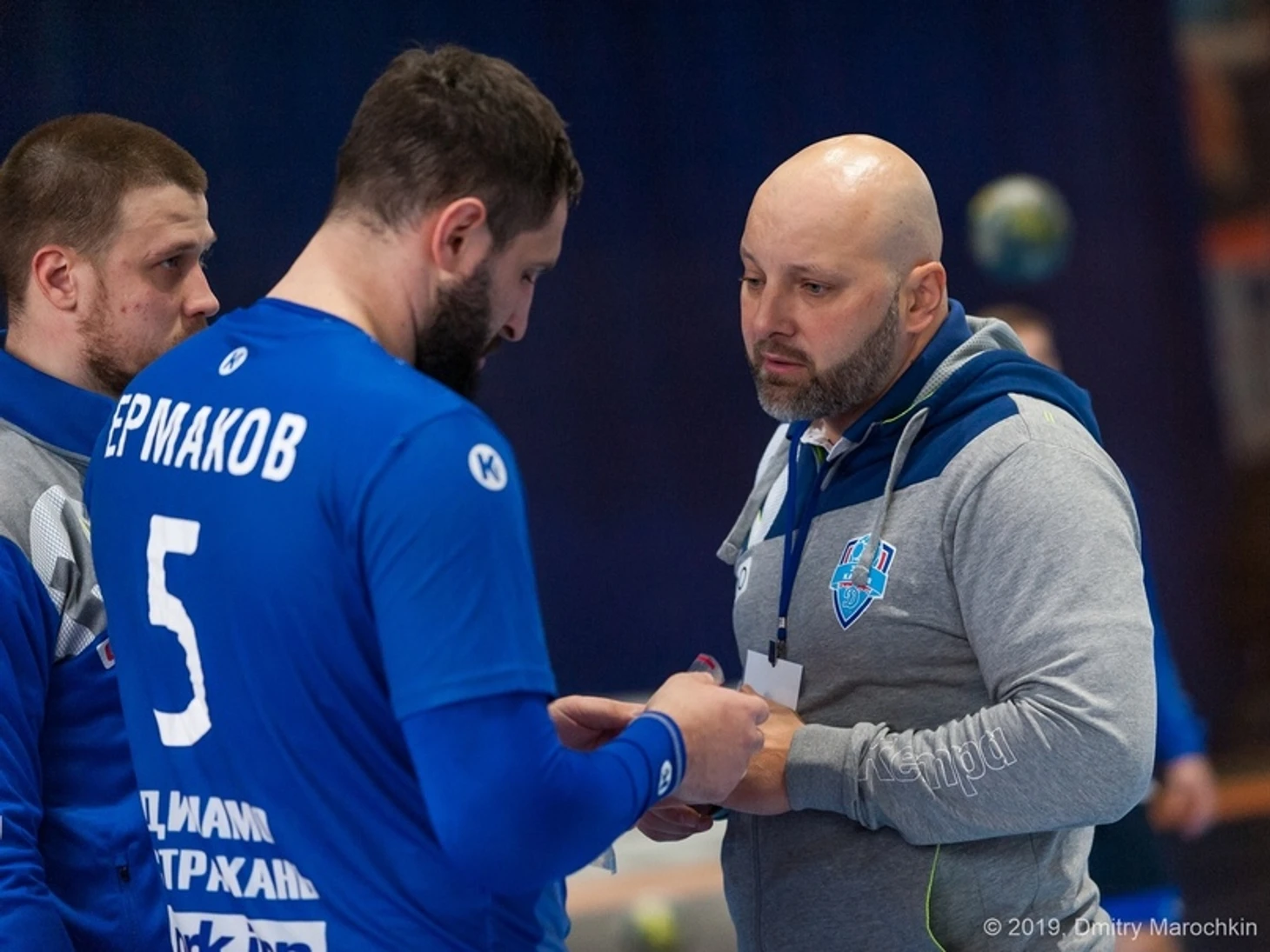 Суперлига. Александр Горбатиков: "Зачем изобретать велосипед? Многие в Европе сезон закрыли", изображение №3