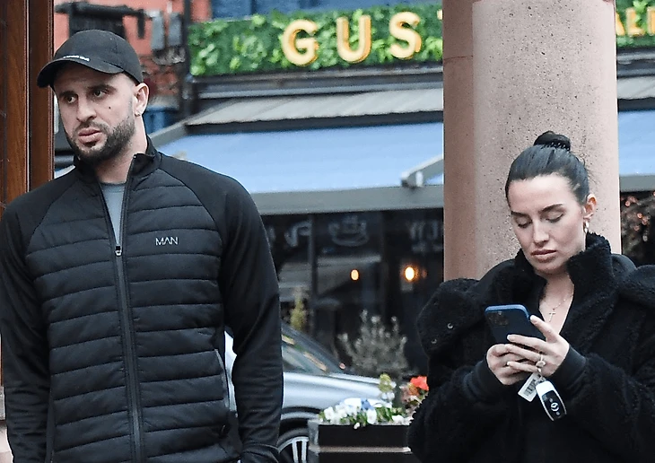 Kyle Walker's Wife Calls Him A 'D***' After The Man City Star Is Caught  Flashing At A Woman In Bar