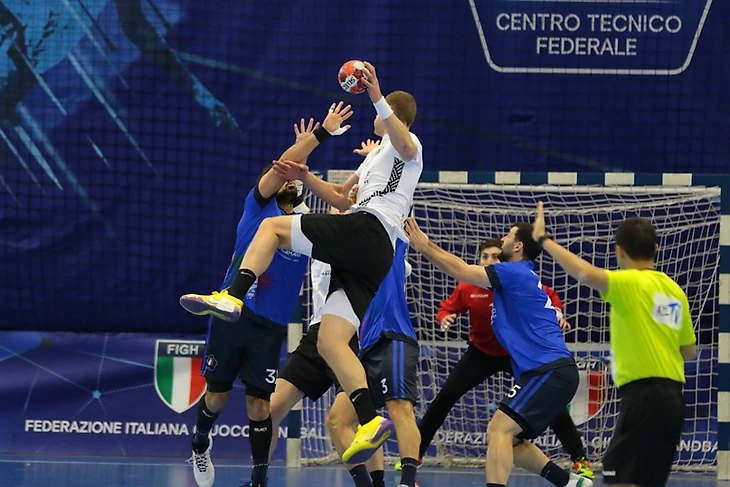 ЧЕ-2022. Гирик на чаше весов, или Вода сквозь пальцы. Белорусский резерв уступил норвежскому, изображение №4