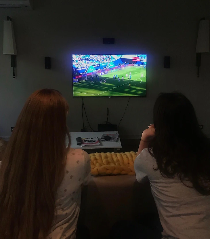 Примерно так ее и затянуло