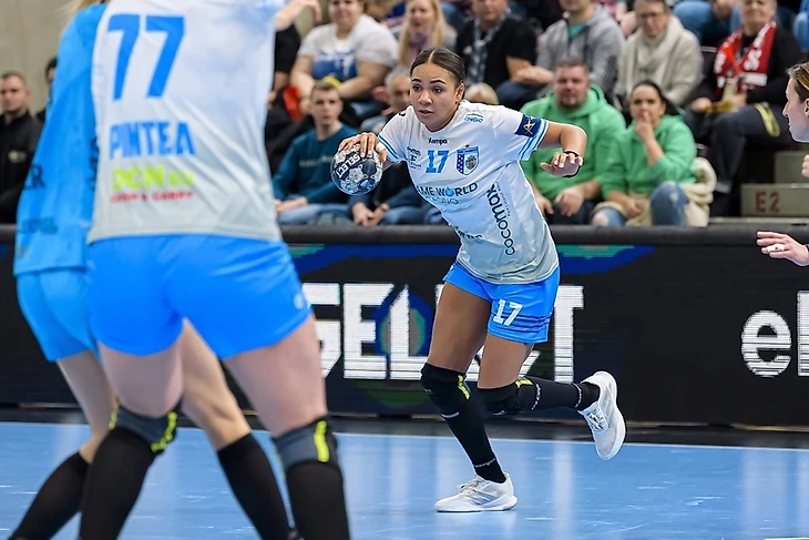 Лига чемпионов. Нягу вошла в историю, "Будучность" — в плей-офф, а от Дмитриевой нужно ждать чуда, изображение №1