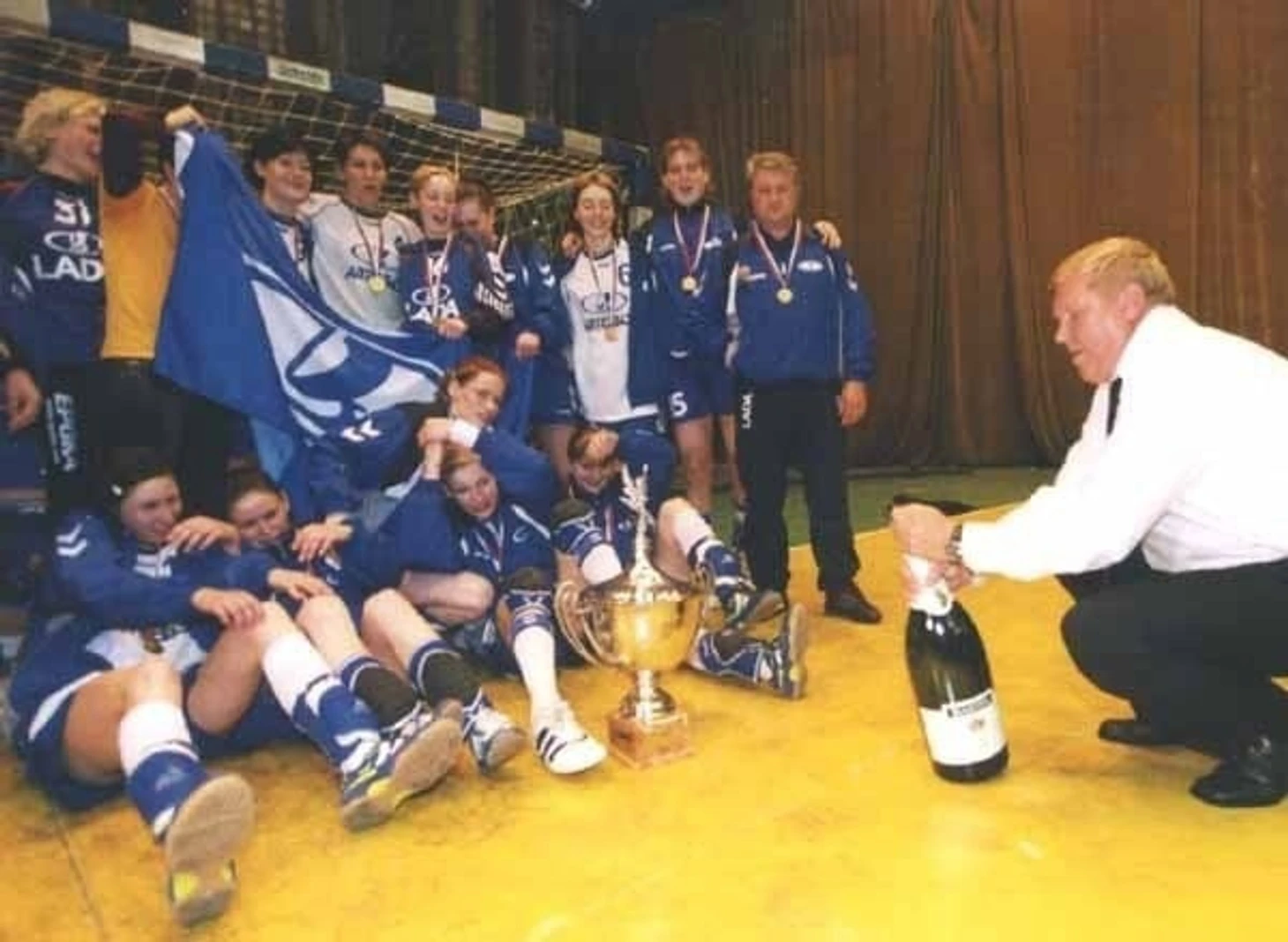 "Что для меня значит "Лада"? Это моя жизнь!" Анкета БЦ к 25-летию тольяттинского клуба, изображение №3