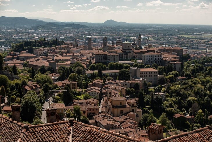 Гид для Миранчука по Бергамо: рестораны в монастыре и на холме, электросамокаты (на них гоняет Папу Гомес), город – как музей
