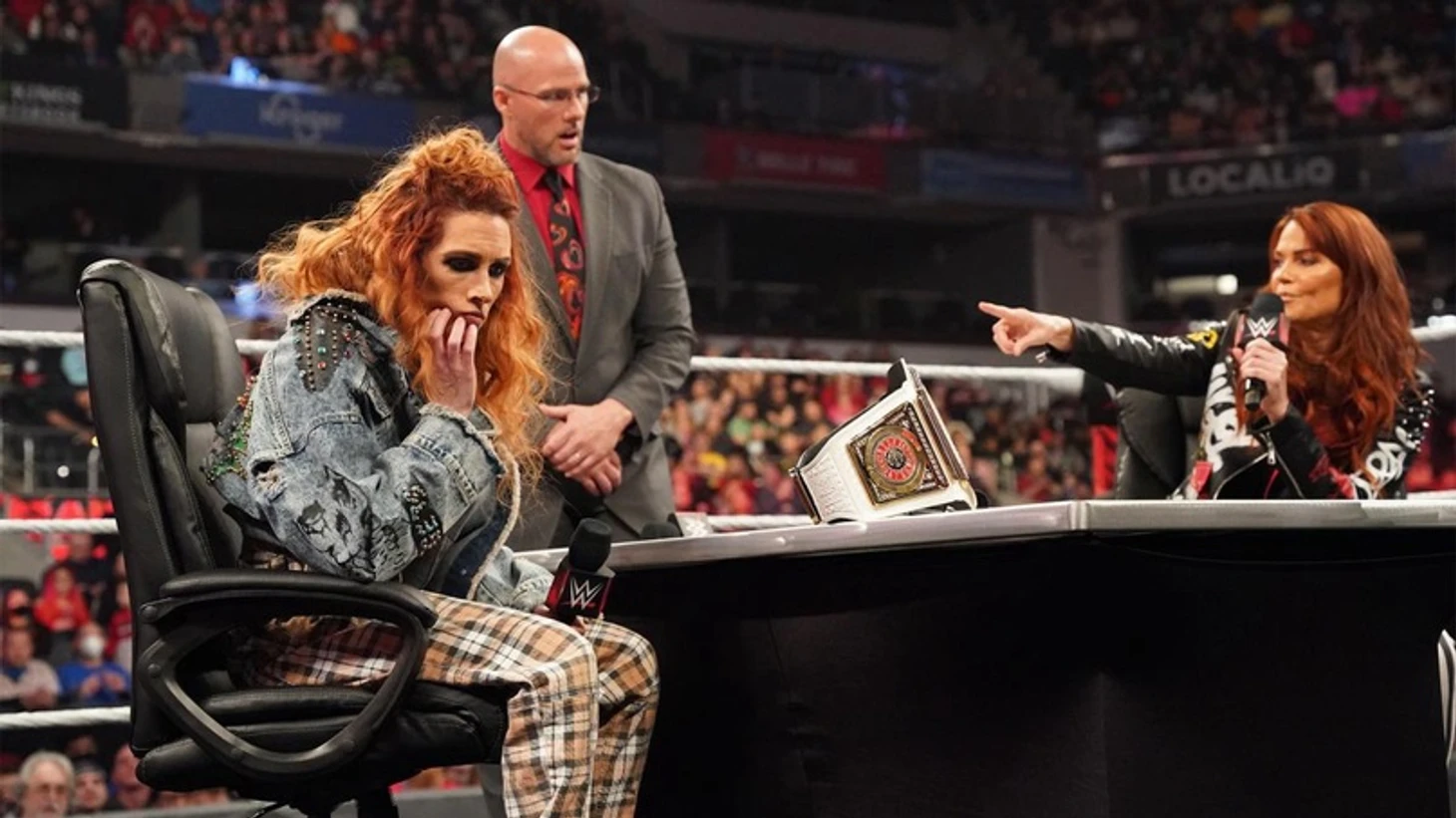 Обзор WWE Monday Night RAW 14.02.2022, изображение №12