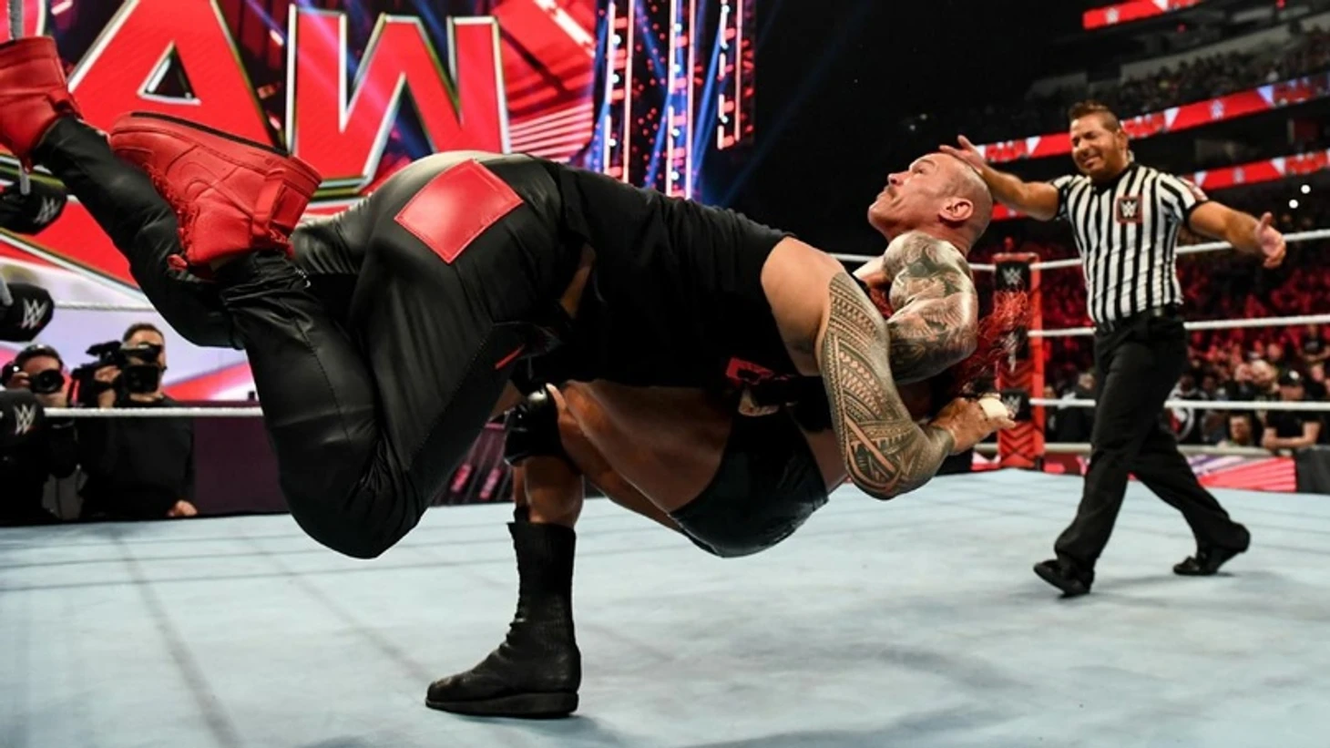 Обзор WWE RAW After WrestleMania 38 04.04.2022, изображение №15