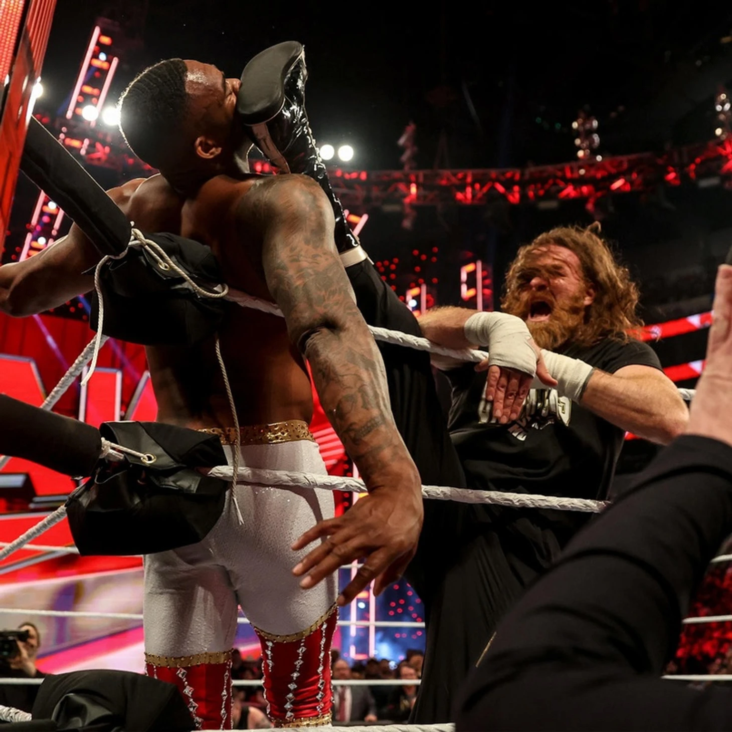 Обзор WWE Monday Night RAW 03.04.2023, изображение №19