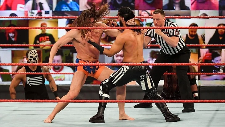 Обзор WWE Monday Night RAW 15.03.2021, изображение №26