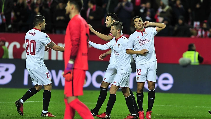 Sevillistas поздравить игроков.