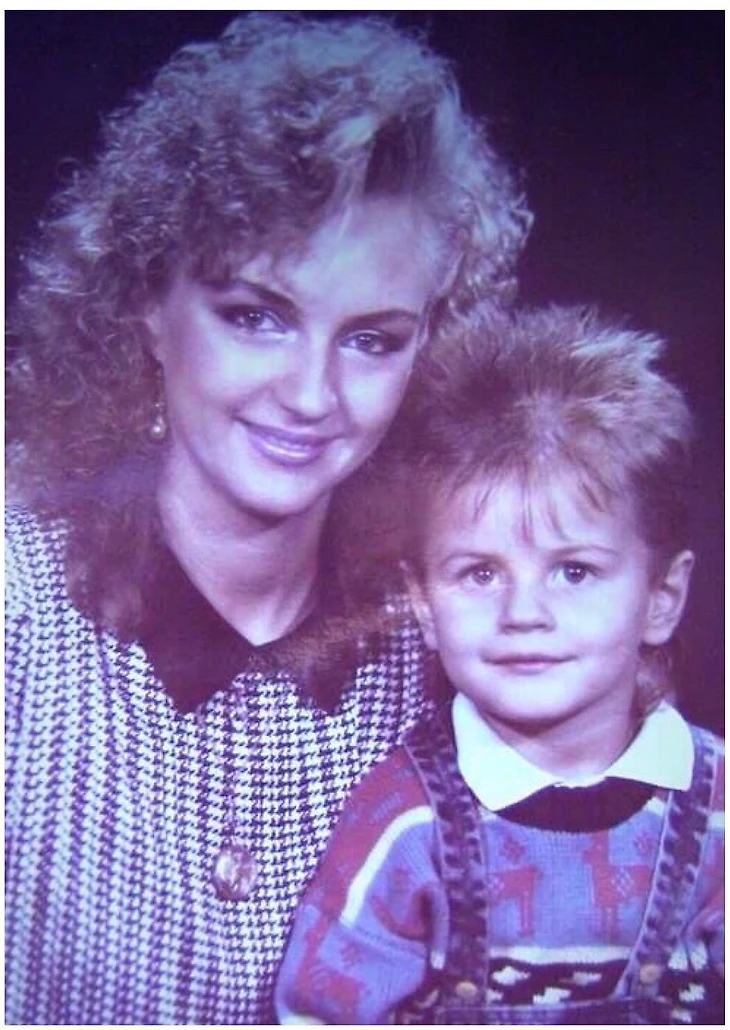 Мама Элвиса Мерзликинса