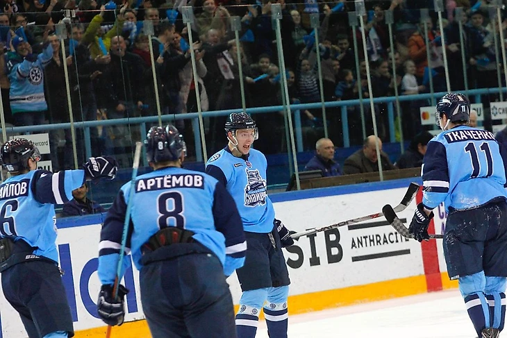 Артём Артёмов и Павел Ткаченко